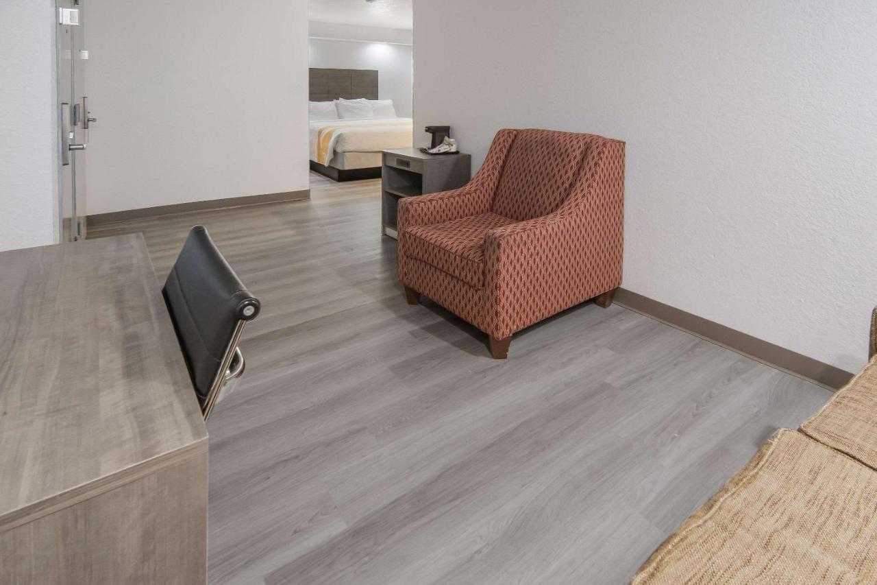 Quality Inn & Suites Richardson-Dallas Dış mekan fotoğraf